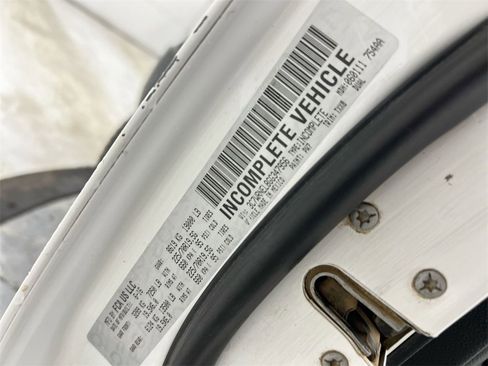 Used 2016 RAM 5500 Tradesman w/ Ambulance Prep Group image 23