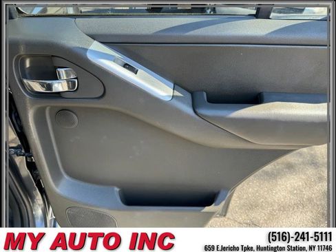 Used 2012 Nissan Pathfinder Silver image 32