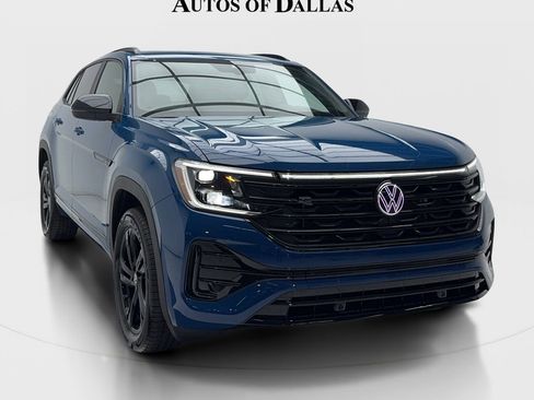 Used 2026 Volkswagen Atlas Cross Sport SEL R-Line AWD/4WD image 2