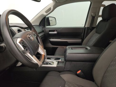 Used 2020 Toyota Tundra SR5 w/ SR5 Upgrade Package image 17