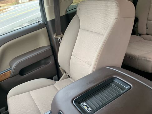 Used 2017 GMC Sierra 1500 SLE image 19