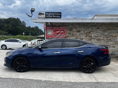 Used 2017 Nissan Maxima SR FWD image 3
