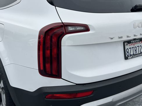 Used 2022 Kia Telluride S image 21