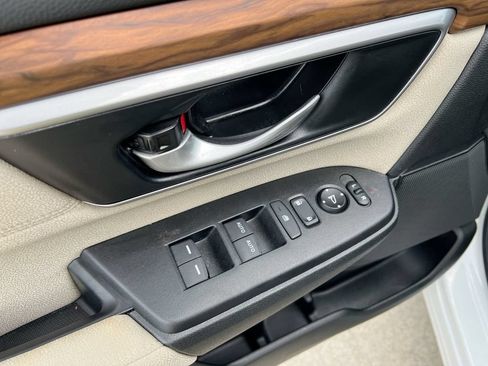 Used 2021 Honda CR-V EX image 11