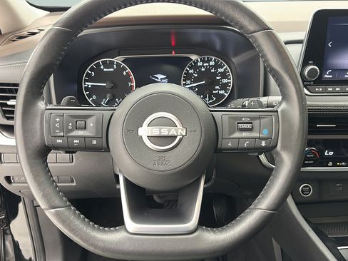 Used 2023 Nissan Rogue SV w/ SV Premium B Package AWD/4WD image 15