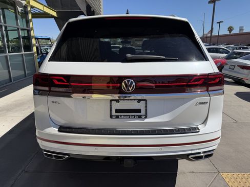 Used 2024 Volkswagen Atlas SEL Premium R-Line AWD/4WD image 13