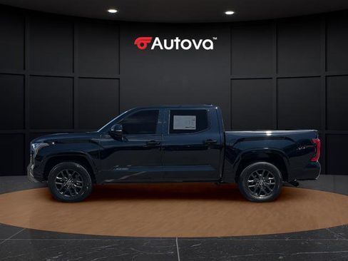 Used 2023 Toyota Tundra Platinum AWD/4WD image 2