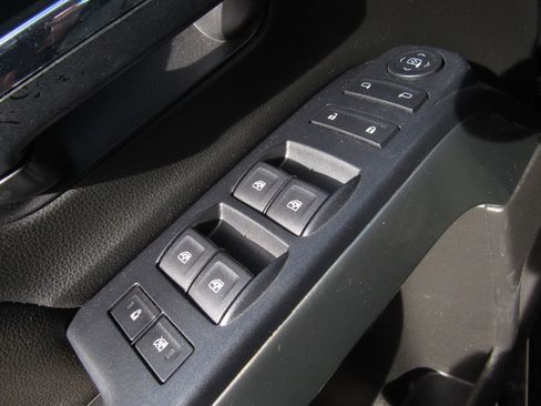 Used 2017 Chevrolet Silverado 1500 LT w/ All Star Edition image 21