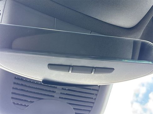 Certified 2025 Mercedes-Benz GLB 35 AMG 4MATIC image 29