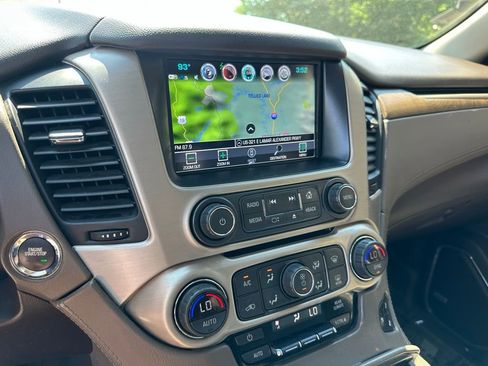 Used 2018 GMC Yukon XL Denali w/ Denali Ultimate Package AWD/4WD image 24