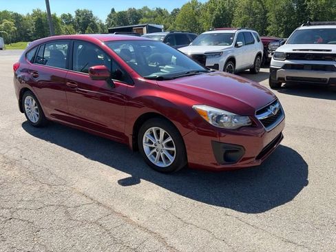 Used 2014 Subaru Impreza 2.0i Premium w/ All-Weather Package w/CVT AWD/4WD image 9
