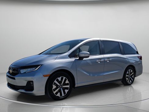 Used 2025 Honda Odyssey EX-L image 2