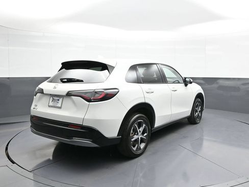 Certified 2024 Honda HR-V EX-L image 6