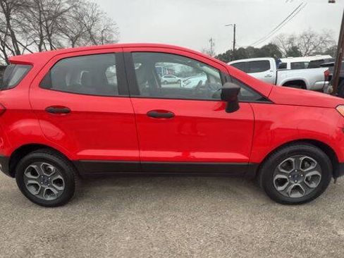 Used 2021 Ford EcoSport S image 9
