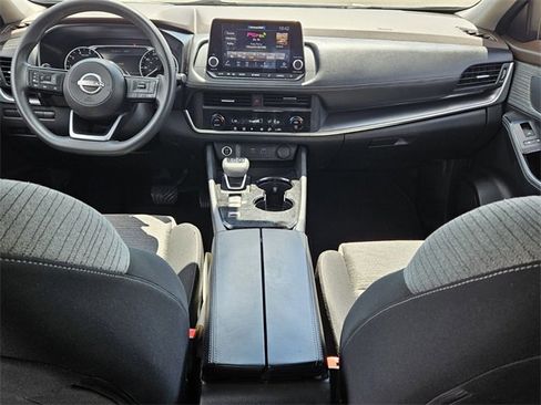 Used 2023 Nissan Rogue SV image 8