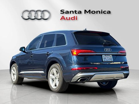 Used 2025 Audi Q7 Premium w/ Convenience Package image 6