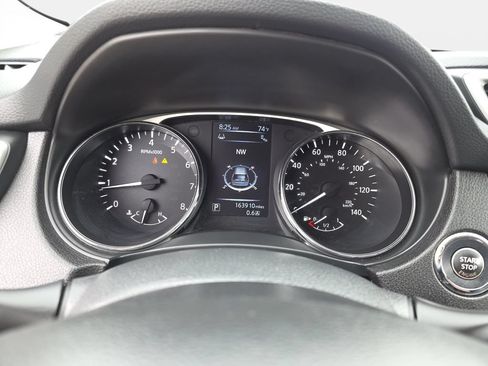 Used 2015 Nissan Rogue SV w/ SV Premium Package AWD/4WD image 20