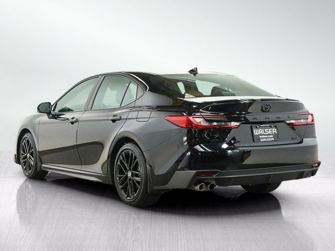 Used 2025 Toyota Camry SE w/ Multimedia Upgrade Package FWD image 3