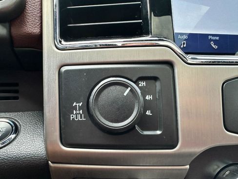 Used 2022 Ford F250 Platinum w/ Tremor Off-Road Package AWD/4WD image 49