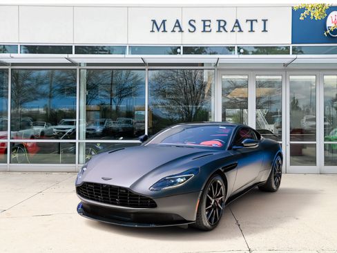Used 2021 Aston Martin DB11 Coupe RWD image 1