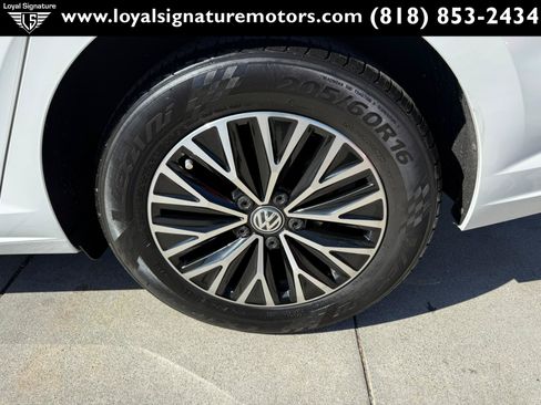 Used 2019 Volkswagen Jetta SEL FWD image 11