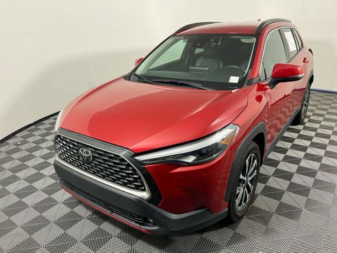 Used 2022 Toyota Corolla Cross XLE FWD image 7