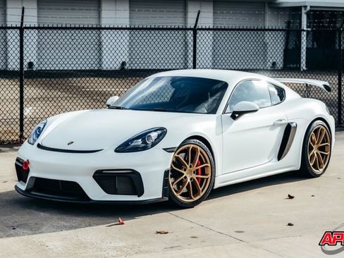 Used 2020 Porsche 718 Cayman GT4 image 37