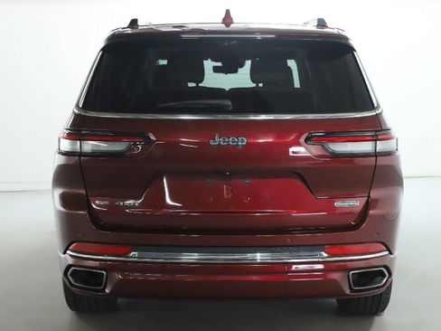 Used 2021 Jeep Grand Cherokee L Overland w/ Luxury Tech Group IV AWD/4WD image 46