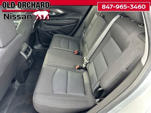 Used 2022 GMC Terrain SLE w/ Driver Convenience Package image 10