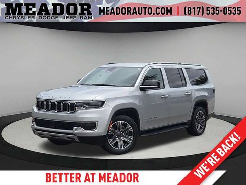 Used 2024 Jeep Wagoneer L Series II RWD image 1