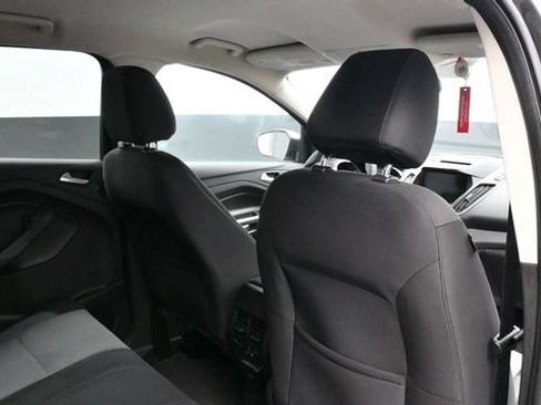 Used 2017 Ford Escape SE w/ Equipment Group 201A AWD/4WD image 16