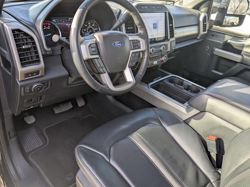 Used 2022 Ford F350 Platinum w/ FX4 Off-Road Package image 16