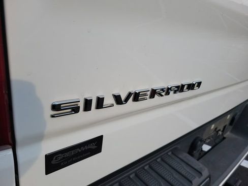 Used 2025 Chevrolet Silverado 1500 LT RWD image 35