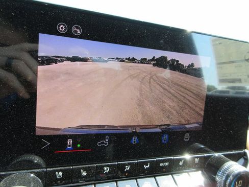 New 2026 GMC Canyon AT4 w/ Technology Plus Package AWD/4WD image 18