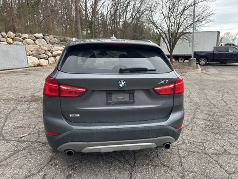 Used 2017 BMW X1 xDrive28i w/ Premium Package image 4