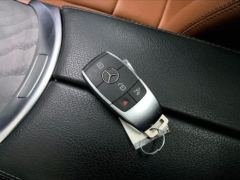 Certified 2022 Mercedes-Benz GLC 300 4MATIC Coupe image 15