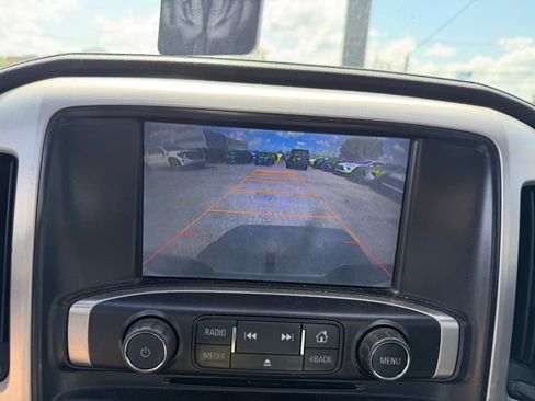 Used 2015 GMC Sierra 1500 SLE w/ SLE Value Package RWD image 5