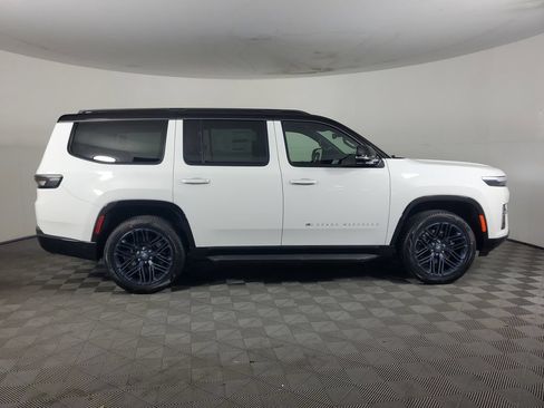 New 2026 Jeep Grand Wagoneer 4WD image 3