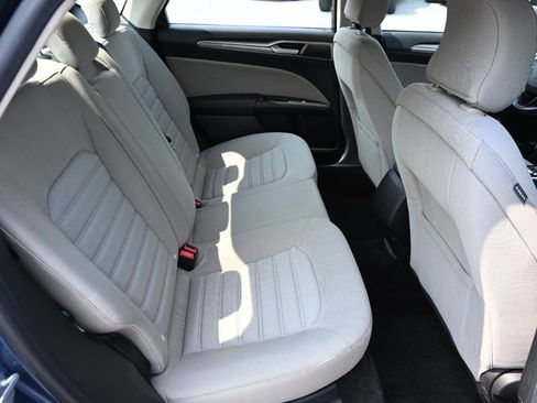 Used 2018 Ford Fusion S FWD image 38
