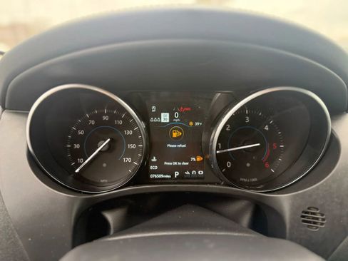 Used 2019 Jaguar F-PACE Prestige image 25