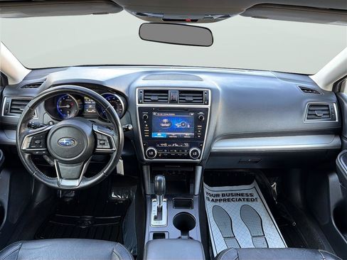 Used 2018 Subaru Outback 2.5i Premium AWD/4WD image 18