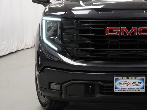 Used 2022 GMC Sierra 1500 Elevation AWD/4WD image 8
