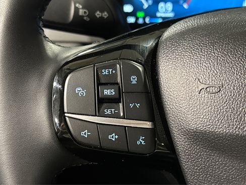 Used 2024 Ford Escape Platinum AWD/4WD image 24