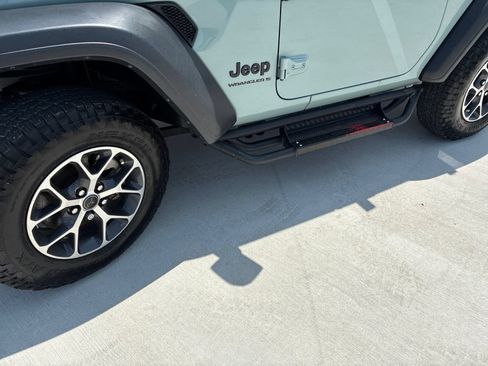 Used 2024 Jeep Wrangler Sport AWD/4WD image 9