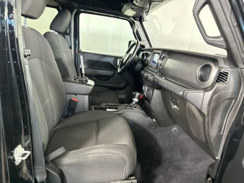 Used 2023 Jeep Wrangler Unlimited w/ Cold Weather Group image 28