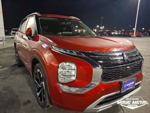 Used 2023 Mitsubishi Outlander SEL 40th Anniversary image 10