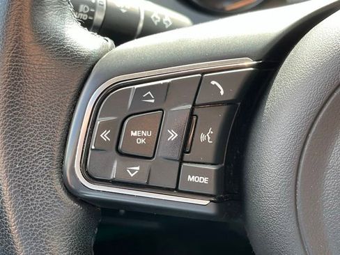 Used 2020 Jaguar E-PACE SE AWD/4WD image 16