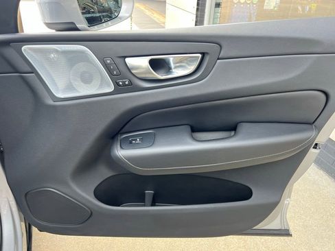 Used 2022 Volvo XC60 T8 Inscription w/ Advanced Package image 29