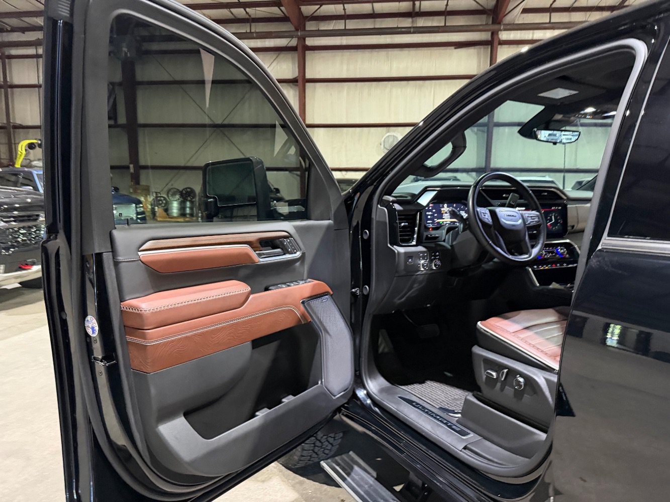 Used 2026 GMC Sierra 2500 Denali Ultimate AWD/4WD image 12