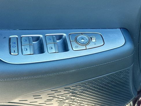 Used 2024 Hyundai Palisade SEL FWD image 18